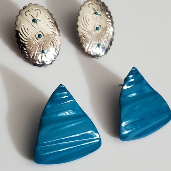 Vintage earrings set 2 native American style Concho turquoise 80's wavy pierced - Picture 7 of 9